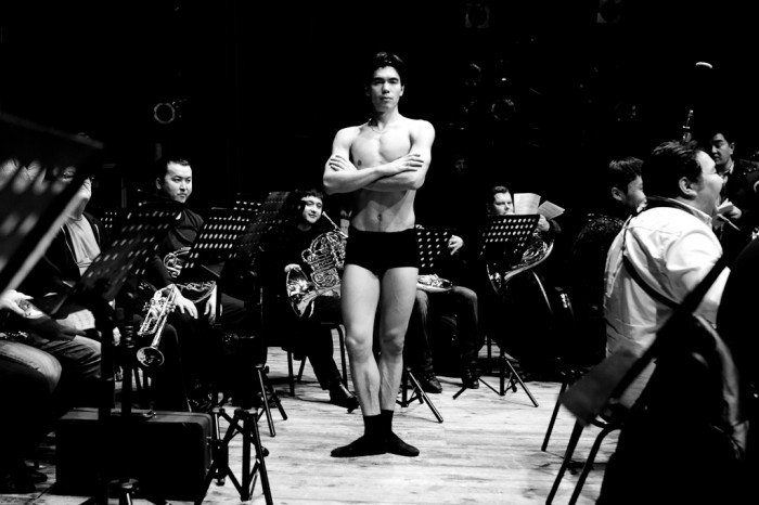 Danseurs et salle de ballet Danseurs et salle de ballet