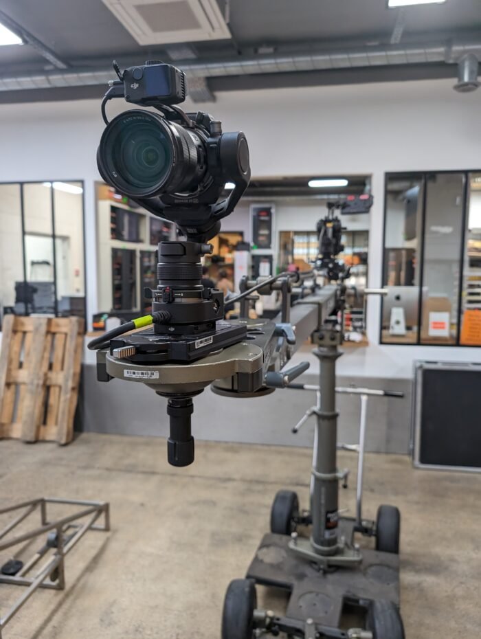 Ronin 4D and Expertises 2 Ronin 4D on a crane